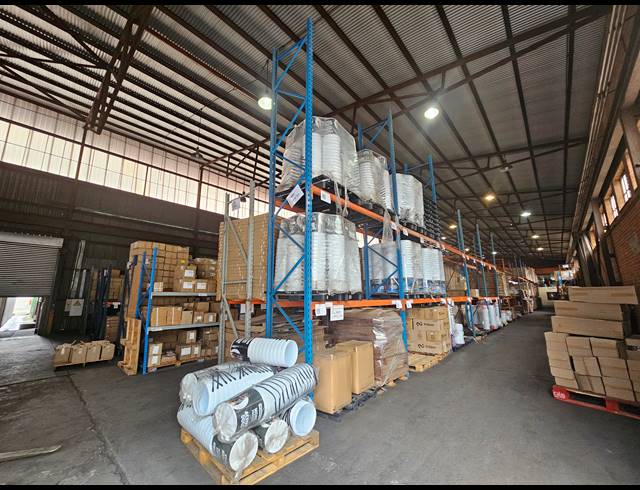 4,318M² WAREHOUSE TO LET IN ISANDO